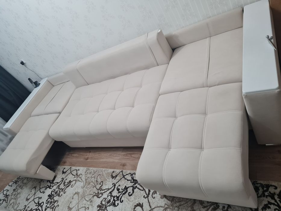 Продам  диван в отличном состоянии