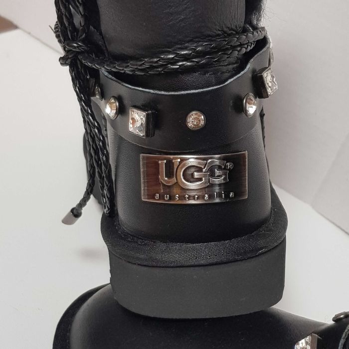 Ugg Australia - Exclusiviste !    marimea 35 ! Reducere !