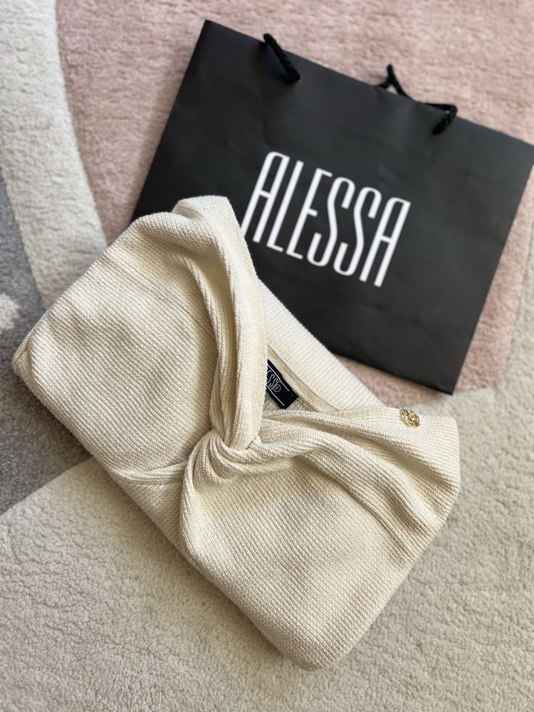 Alessa Рокля Reason To Smile