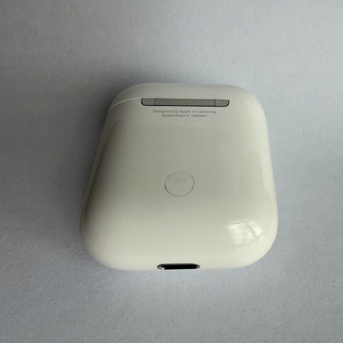 AirPods 2 ген. с кутия, кабел и активна батерия – работят отлично