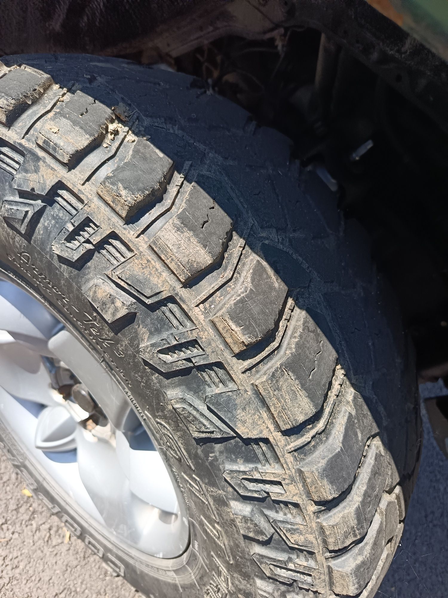 Cauciucuri 4x4 AT 235/85/16