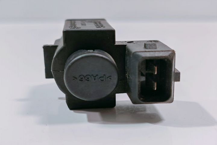 Electrovalva vacuum 7810831 BMW Seria 5 E60/E61