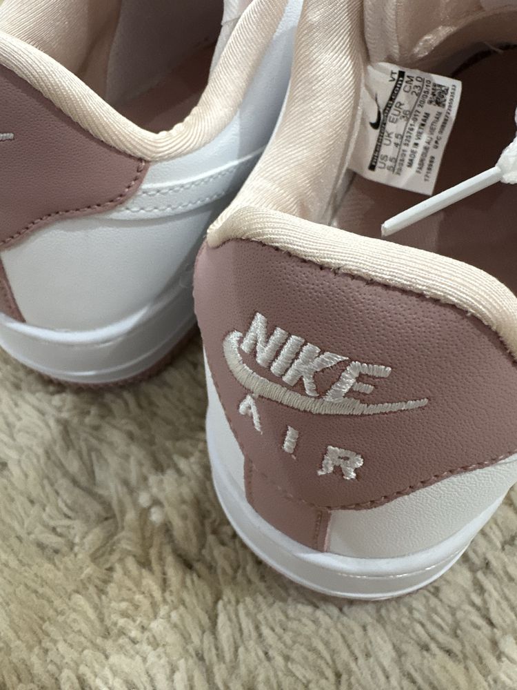 Pantofi Nike 36 air max alb roz noi new nepurtati