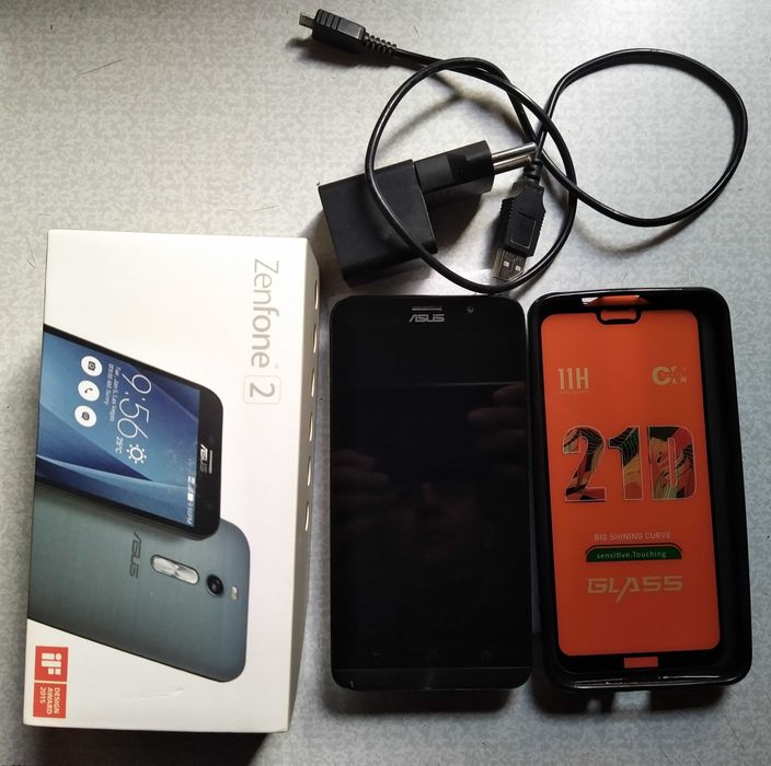 Смартфон Asus Zenfone 2 ZE551ML