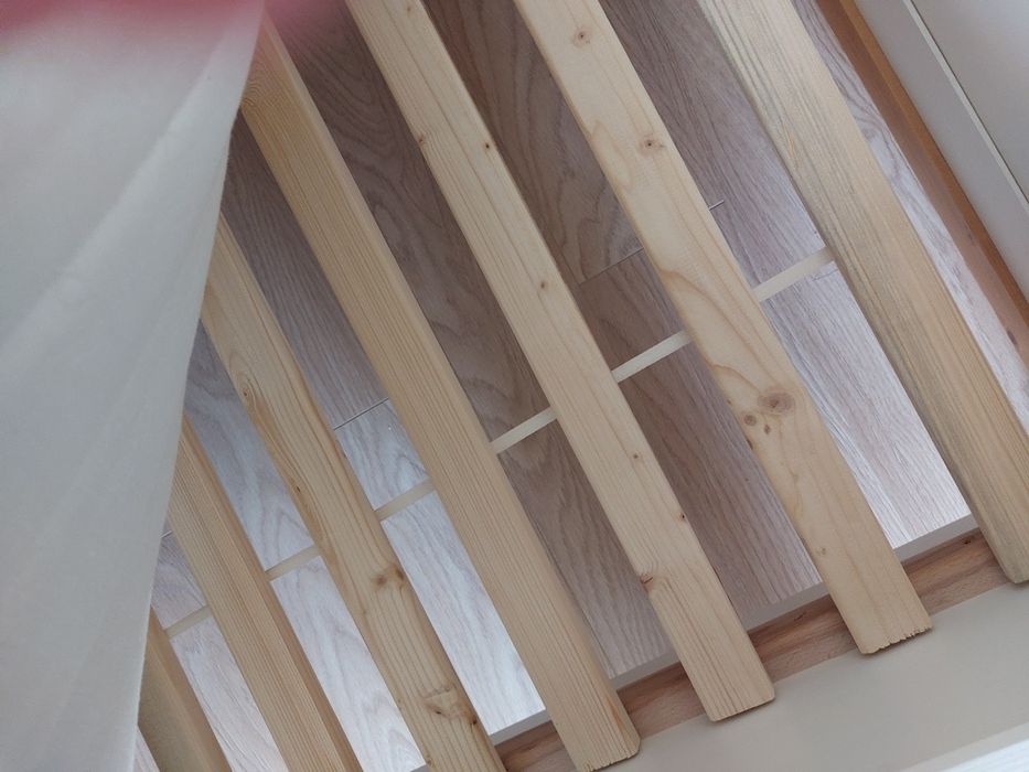 Pat lemn masiv, model Bucovina