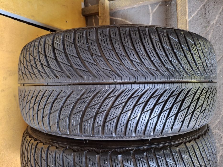 245 40 19 Michelin DOT 2023 iarna