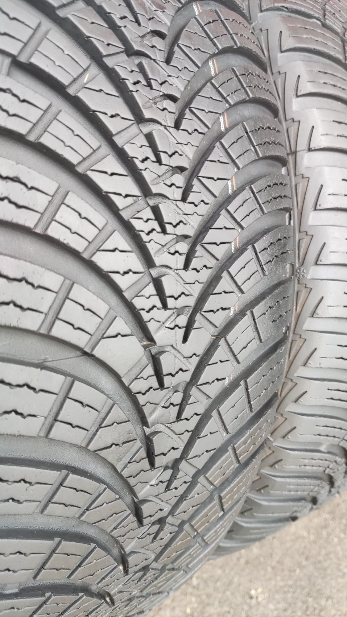 4бр. зимни гуми 205/55/16 ESA+ Tecar, dot22
dot22
6.96mm
Made in Franc