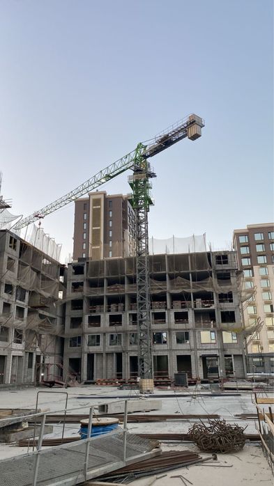 Аренда башенного крана с крановщиком в Шымкенте