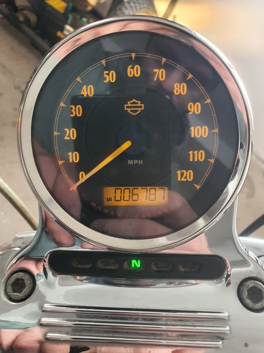 Harley Davidson xl1200v (seventytwo)  .