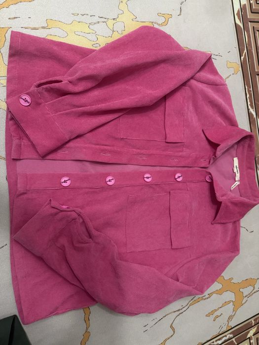 Продам дешево одежду 44 размера