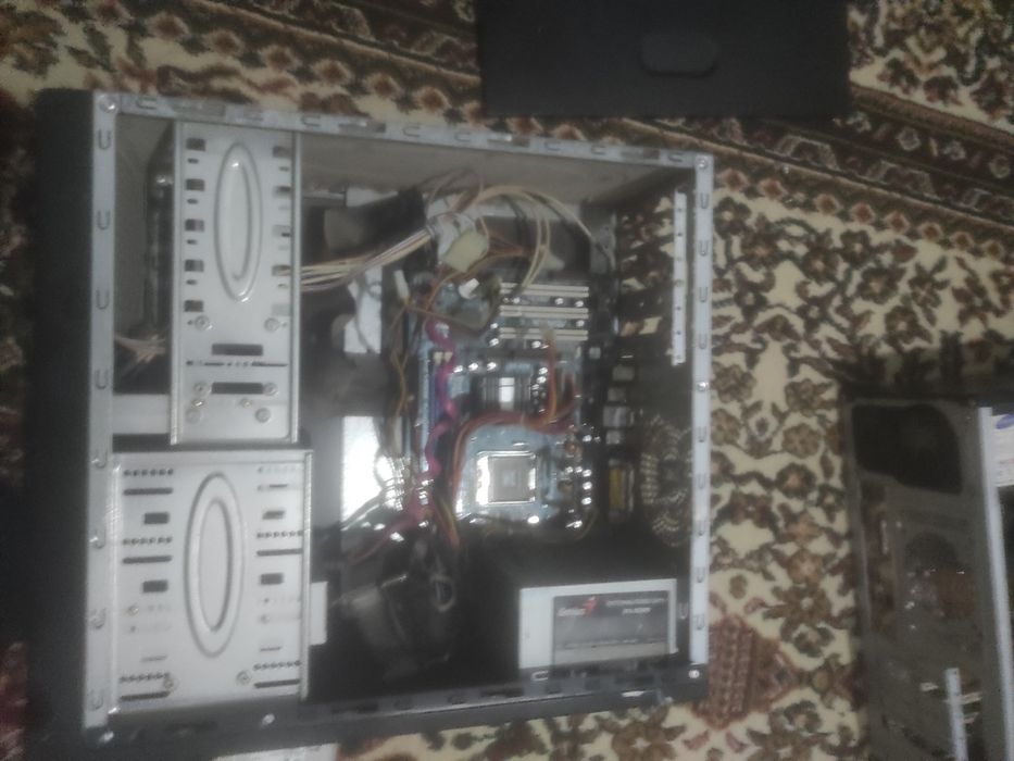 Компьютер с всяким прочим внутри