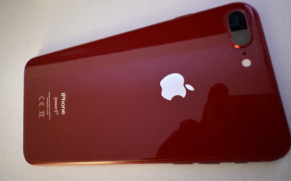 Vand Iphone 8 plus Red 93% baterie (originala)