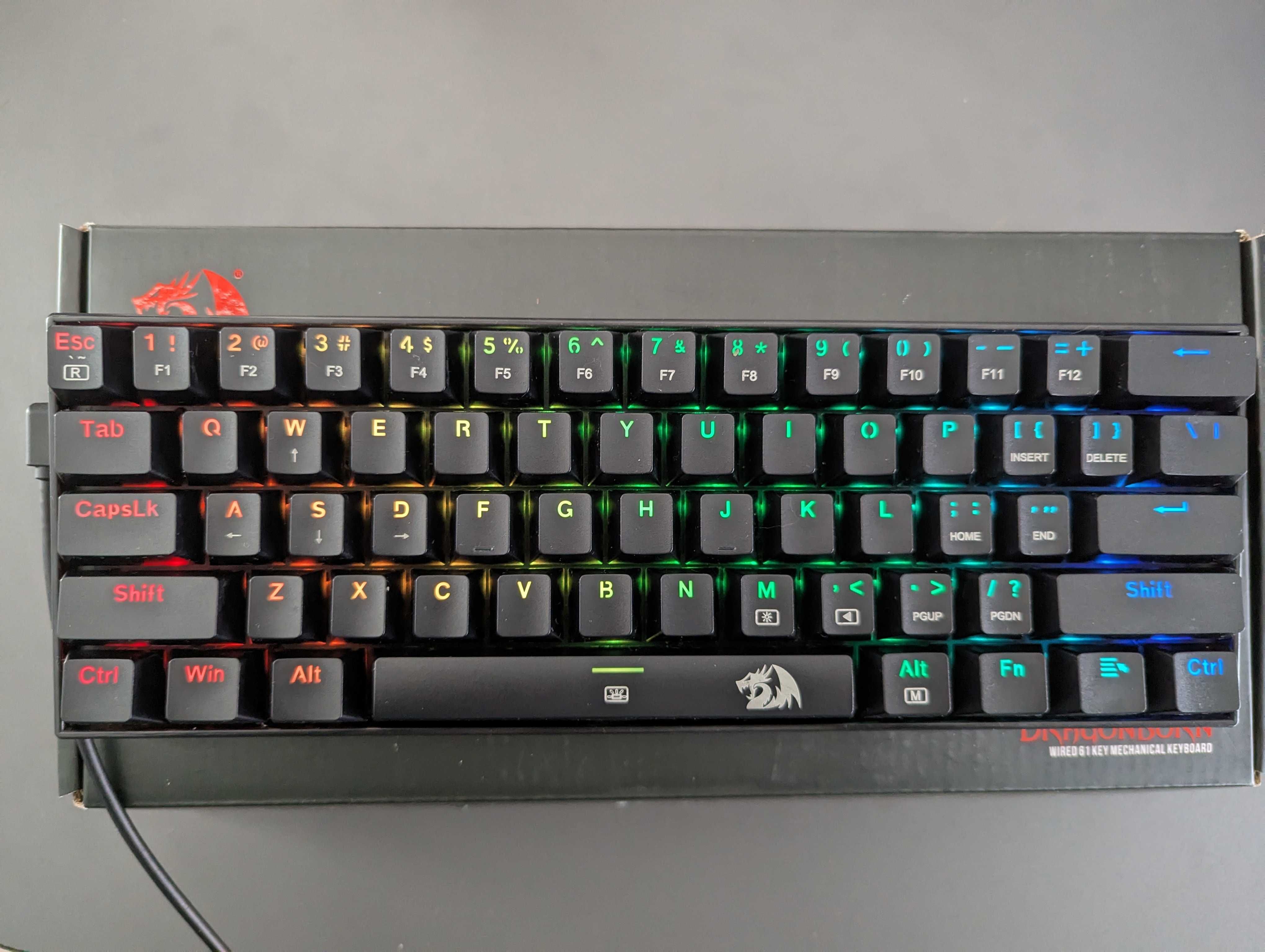 Tastatura RGB Redragon Dragonborn 60% layout Hot-swappable