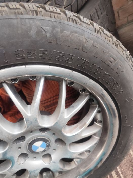Зимни гуми с джанти за BMW