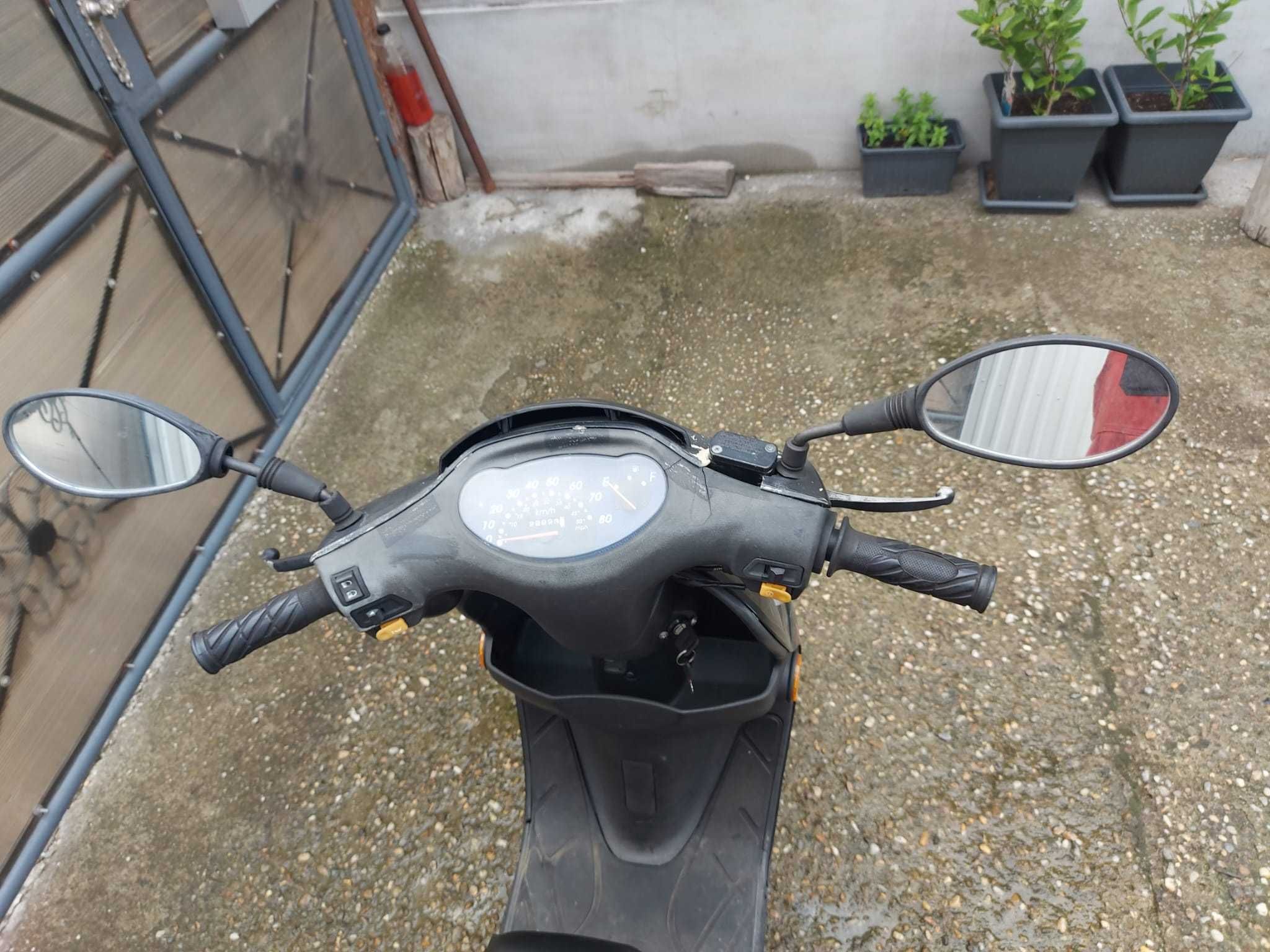 2011 ## Keeway Swan 50 | 49 CC | - acte | ## Moto Scooter ##