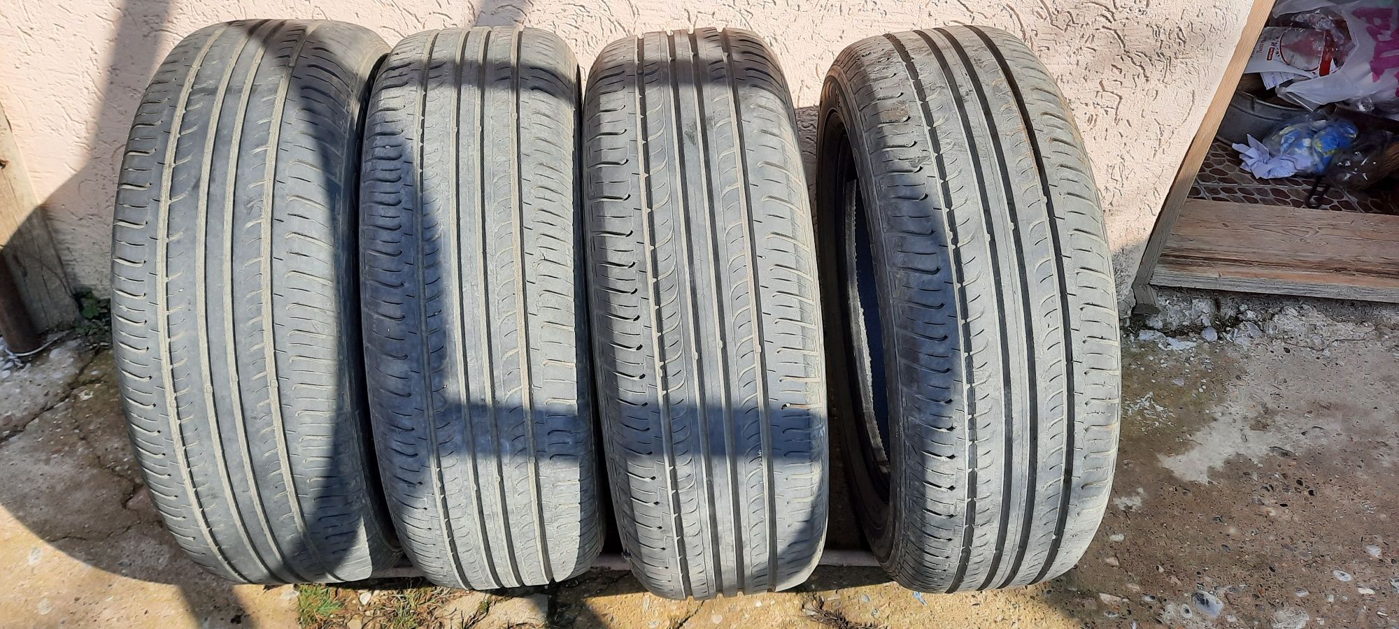 Шины летние Hankook 225/60R17-4 шт.