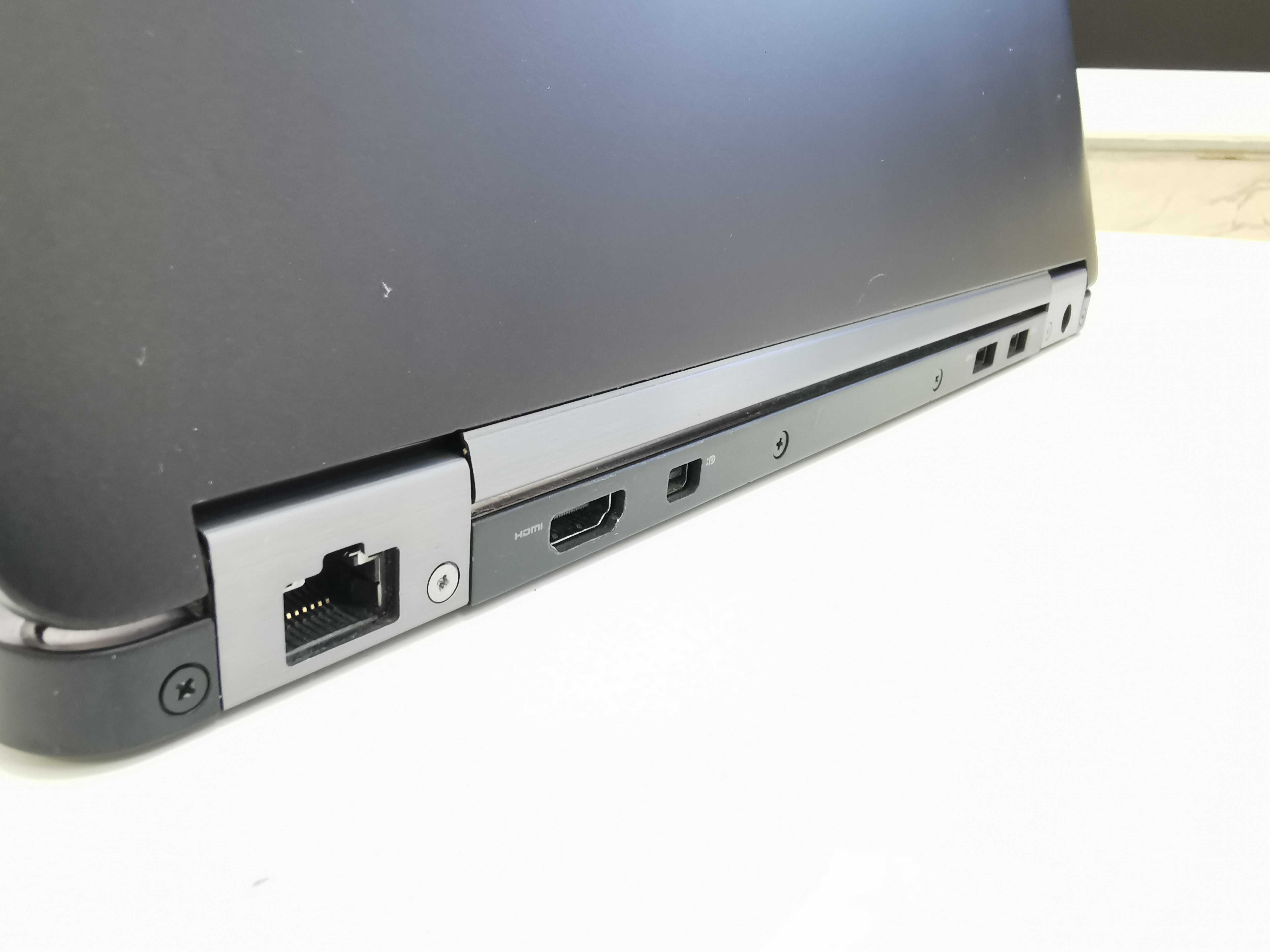 Лаптоп Dell Latitude E7270, Intel Core i5 6300U, 16GB RAM DDR4, 512 GB