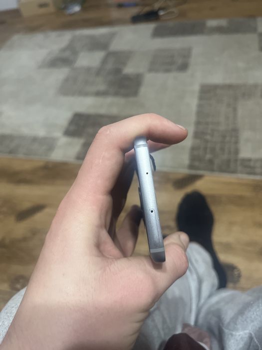 Samsung Galaxy S7 edge.