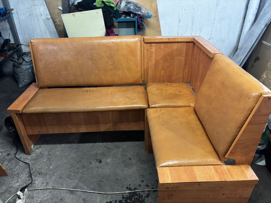 Продам кухонный уголок