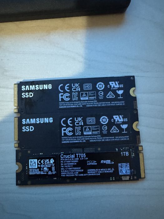 SSD NVMeM2 Samsung 990pro 2TB Crucial T705 1 TB