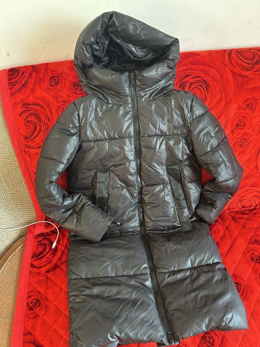 Продам зимние куртки