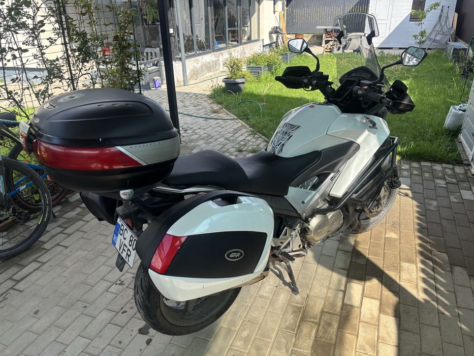 Honda Crossrunner VFR800X Stare excelenta, accesorizata