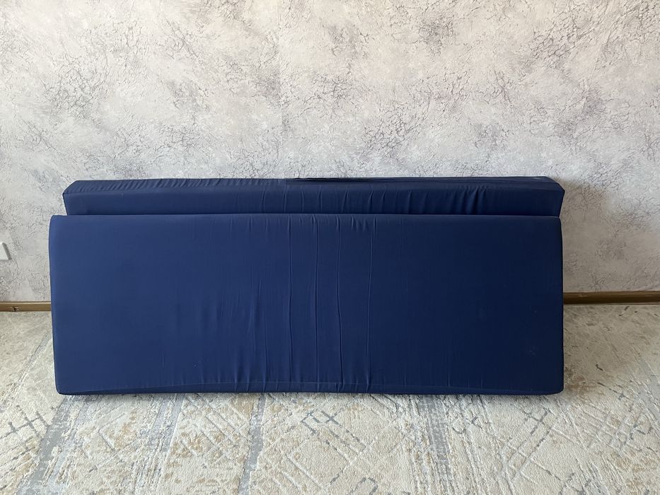 Продам матрас в хорошем состояний