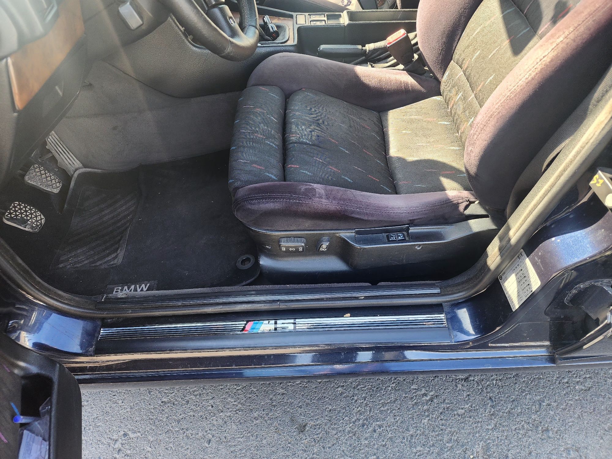 Продам BMW e34 530i