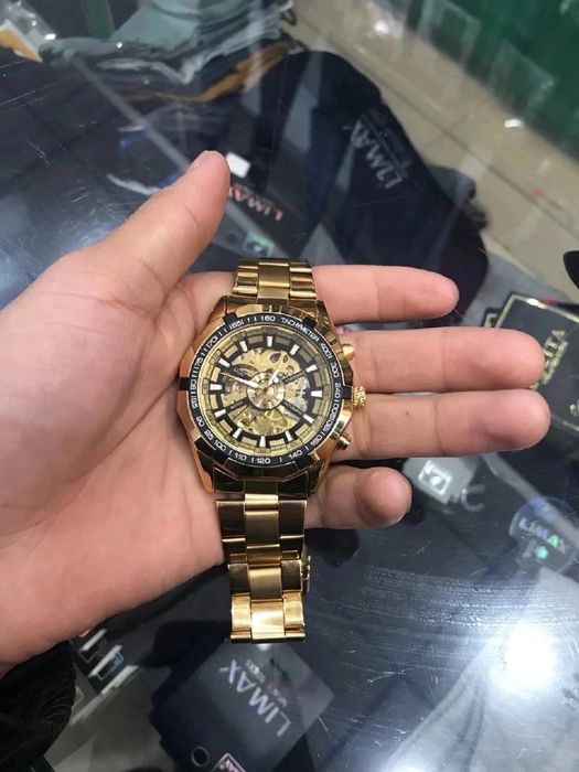 механичетскиии часы новыи еше 8штук есть