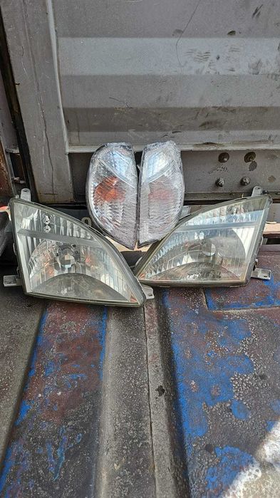 фары на Тойота nadia