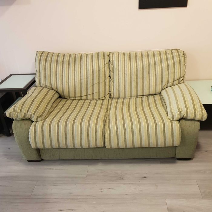 Комплект дивани, употребявани.