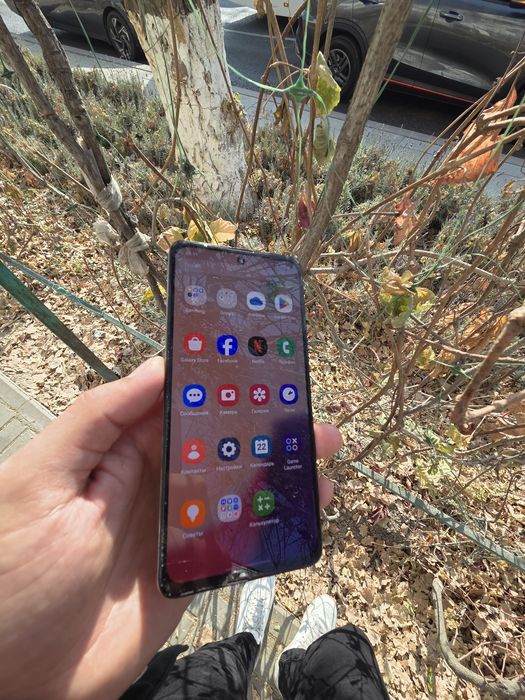 Продам телефон Samsung A51