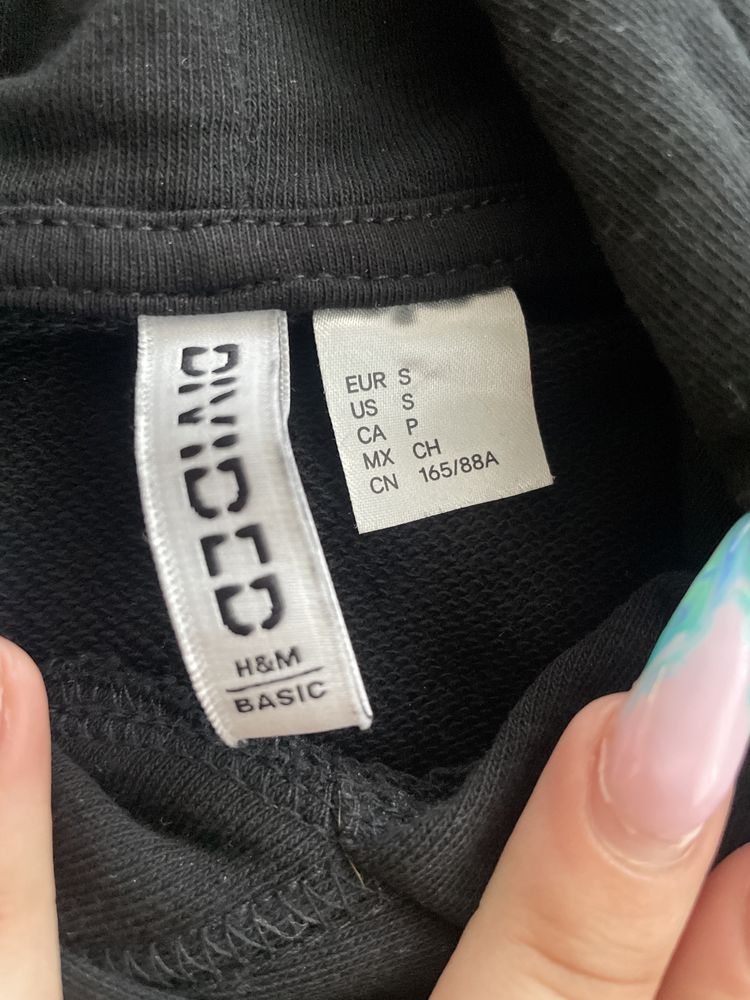 Дреха от H&M (потник с качулка)