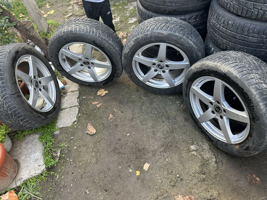 Джанти с зимни гуми 5х114.3/17