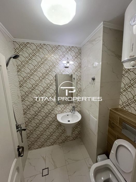 Тристаен апартамент, за продажба, Център