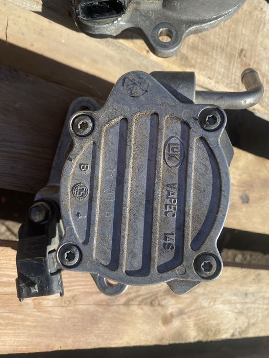 Вакуум помпа за тойота 1.4 D4D 90кс