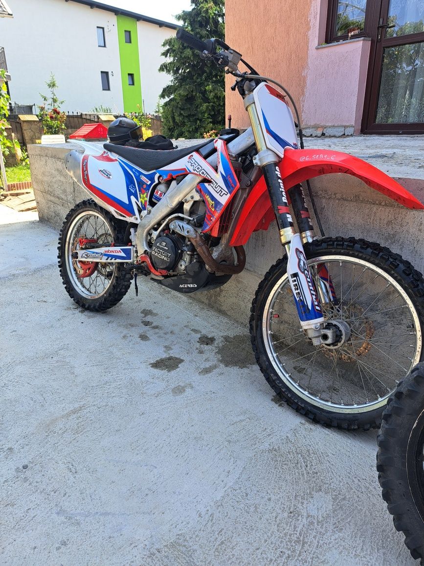 Vând honda crf 450r