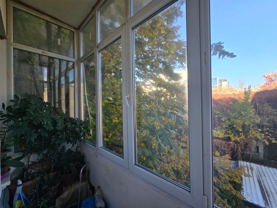 Apartament cu 4 camere de vanzare zona piata victoriei
