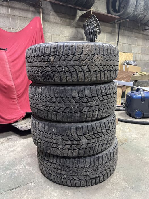 Продам шины зимние 195/55/R15
