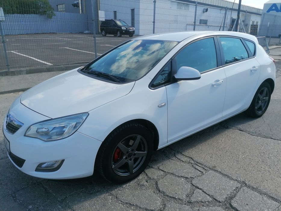 Opel astra j 1.6 benzina