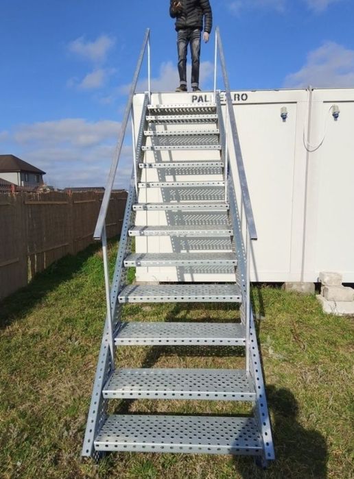 Scari metalice galvanizate