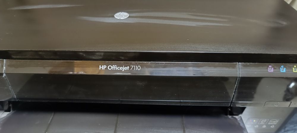 Принтер  HP 7110