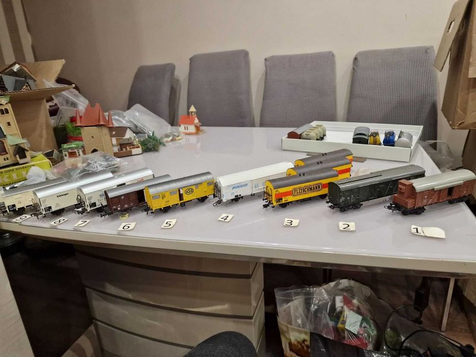 Локомотиви,аналогови, Piko и Пътнически вагони Piko, Fleischmann,Roco