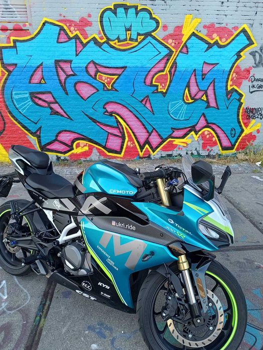 Cfmoto 300sr 2022  cat A2  NU (kawasaki bmw honda yamaha}