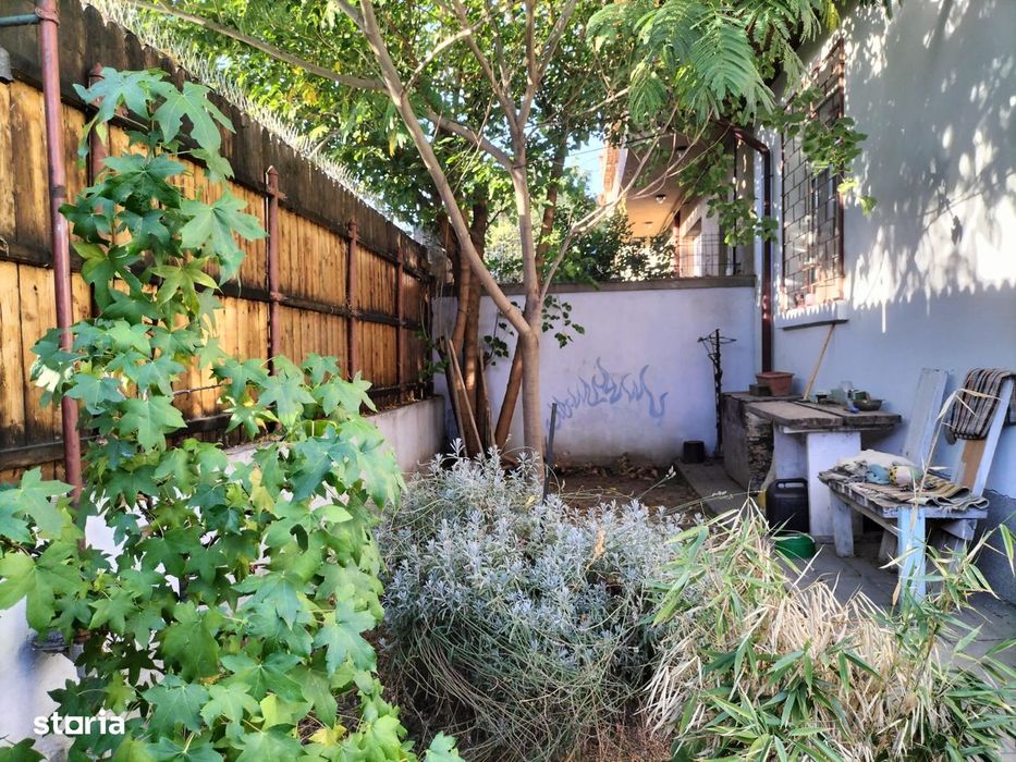 Casă parter  4 camere cu gradina de  60 mp, Răzoare/Cotroceni