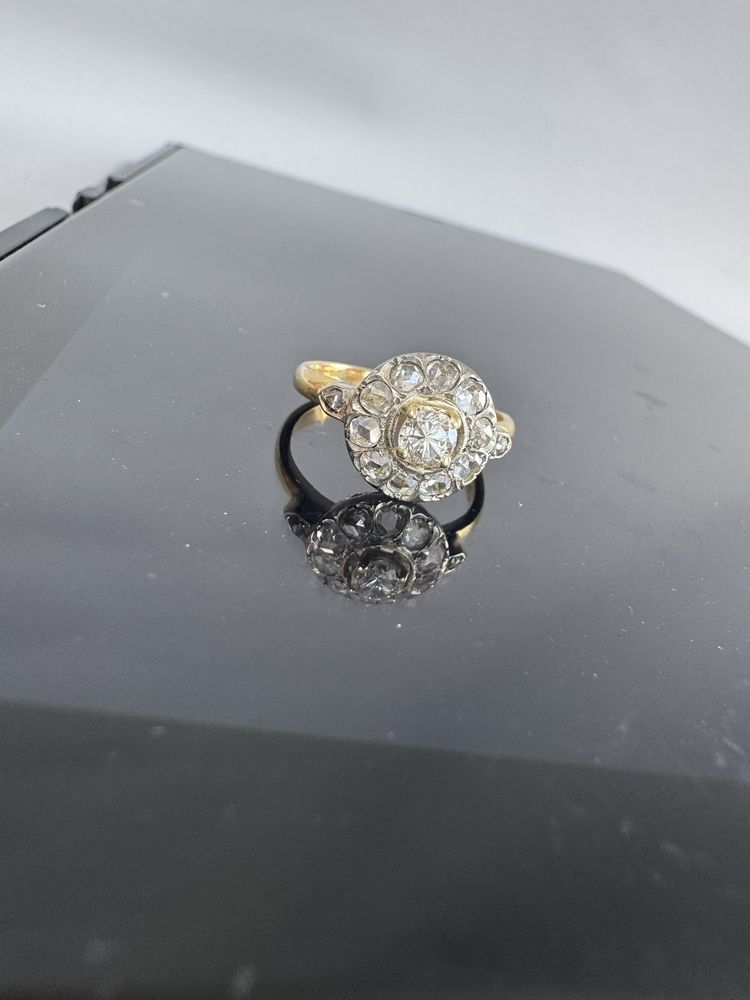 Inel din aur 18 k si diamante