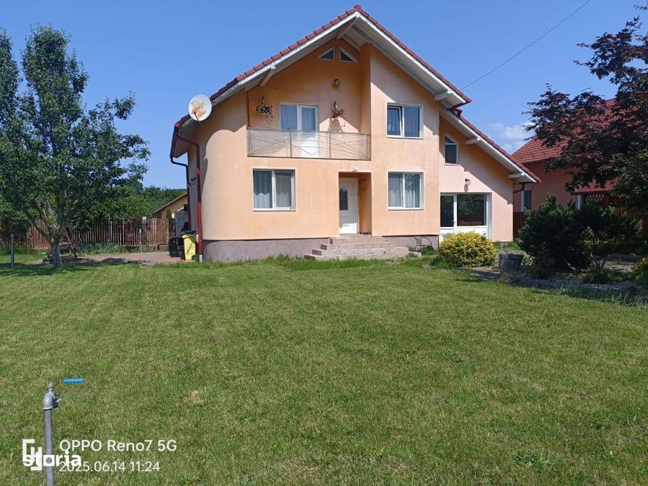 Casa vila de vanzare in mun. Reghin, zona Unirii.