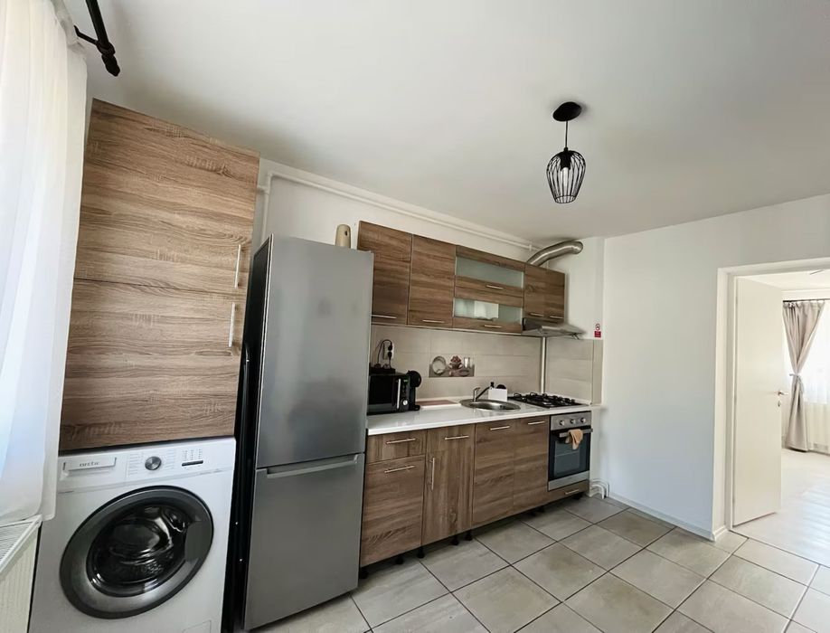 Apartament cu o camera de inchiriat