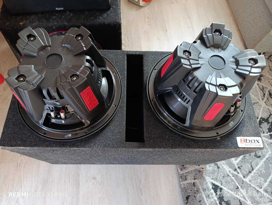 Бас каса Boss 4600W  SPL