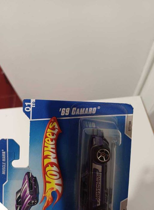 1/64 69 Camaro Hot Wheels